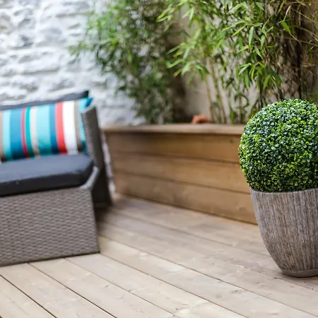 Apartment Bartea - City Center Private Terrasse & Barbecue