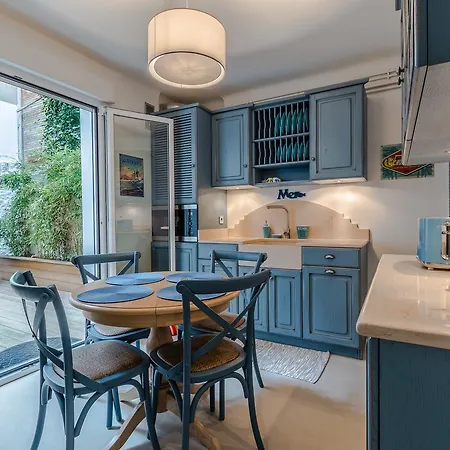 Bartea - City Center Private Terrasse & Barbecue * Biarritz